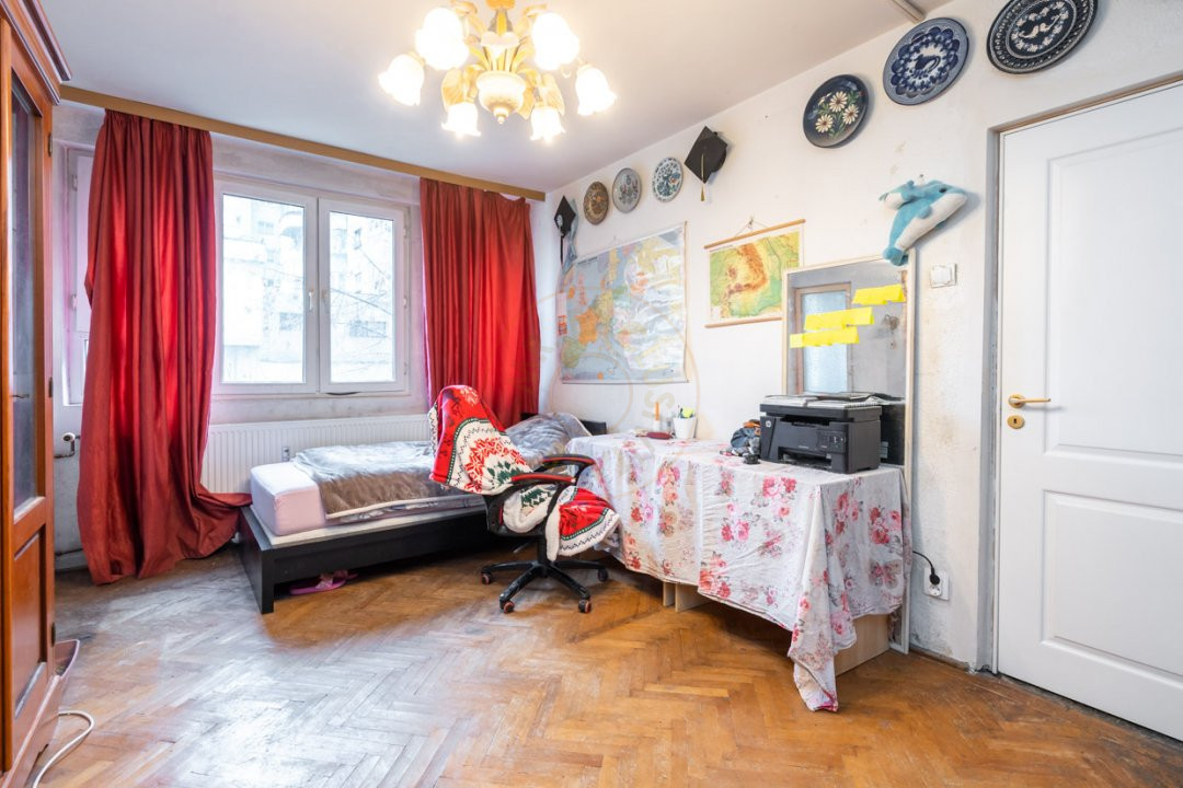Iulia Hasdeu vinzare apartament 3 camere semidecomandat 2