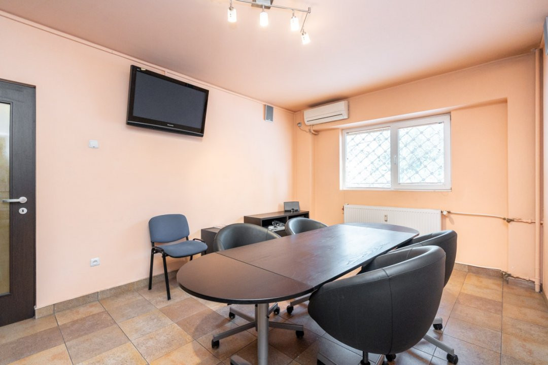 De inchiriat Bd.Lacul Tei - 2 camere birou&rezidenta