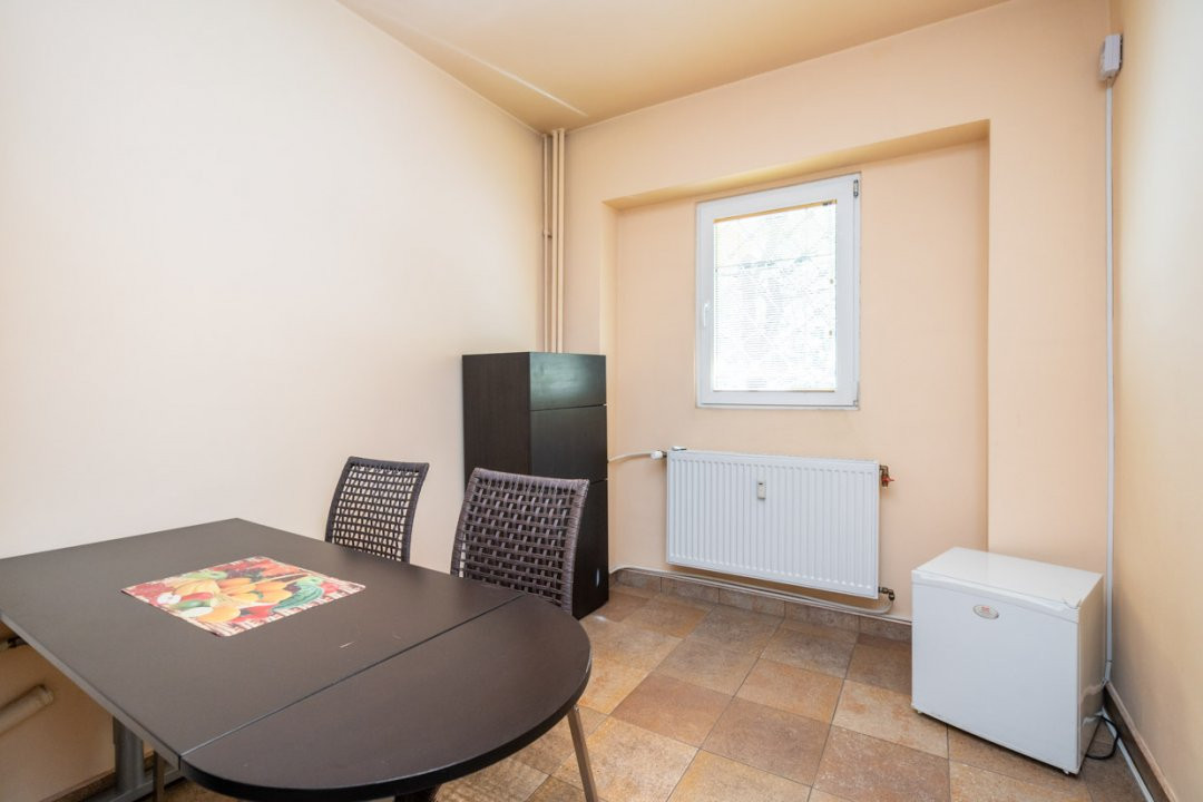 De inchiriat Bd.Lacul Tei - 2 camere birou&rezidenta