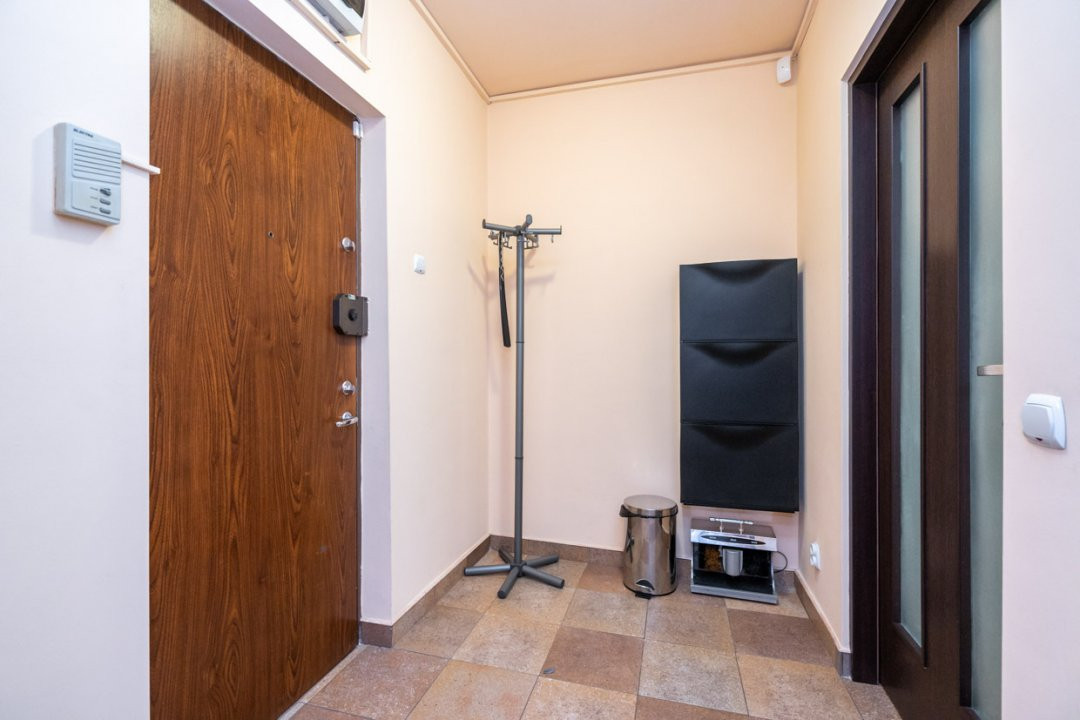 De inchiriat Bd.Lacul Tei - 2 camere birou&rezidenta