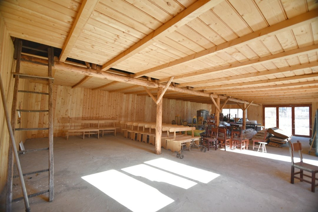 Teren + Cabana/Anexa gospodareasca loc. Salatrucu, jud. Arges. Comision 0 %