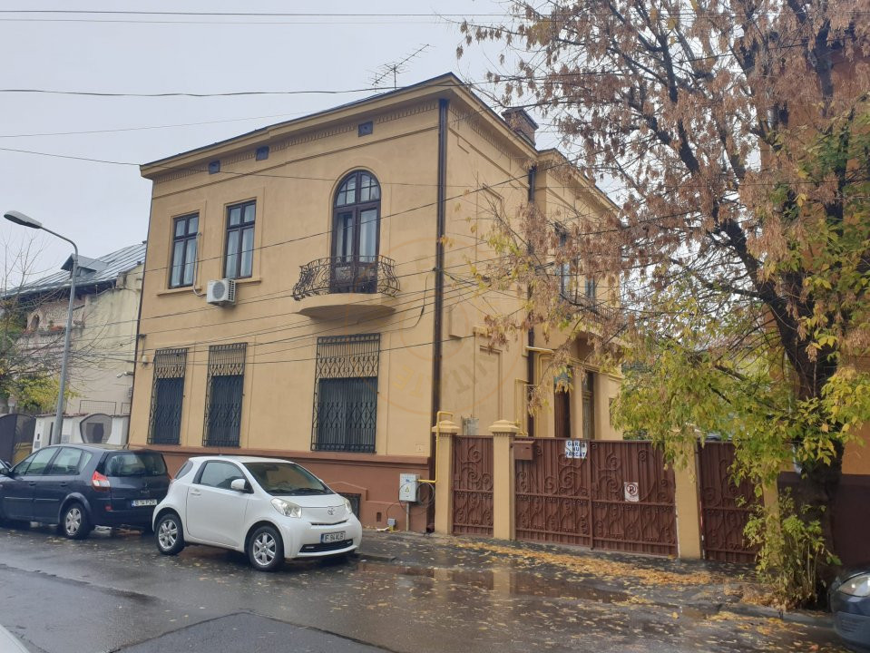 Apartament in vila  5 camere, 132mp - zona Dacia, Bucuresti 1
