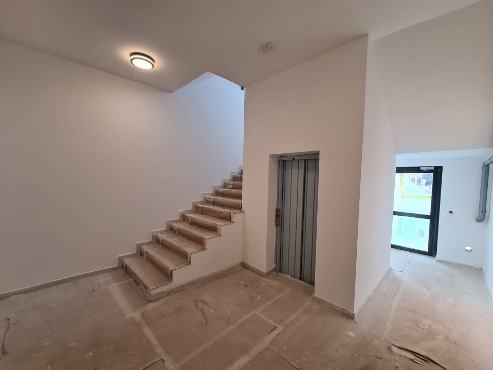 De vânzare apartament 3 camere Botizului Smarald