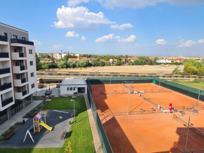 De vânzare apartament 3 camere Botizului Smarald