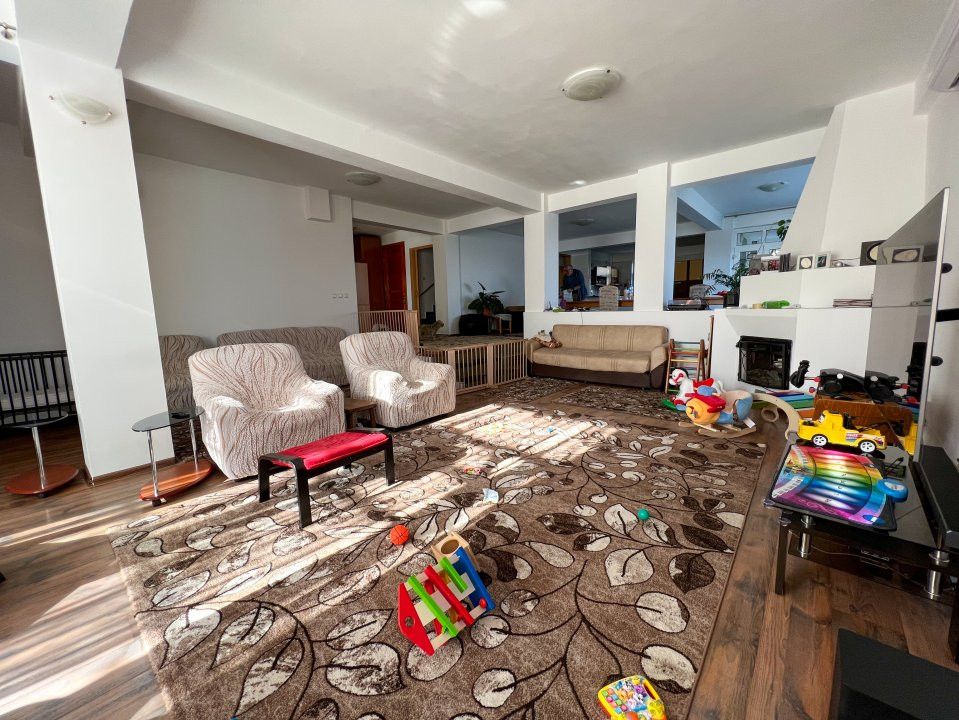 Vila 4 niveluri + piscina, zona Selgros, cartier nou - 0% Comision