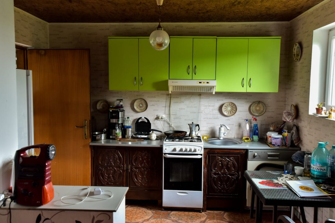 CASA 2 CAMERE, SAT POIENARI sau SCHIMB CU APARTAMENT 