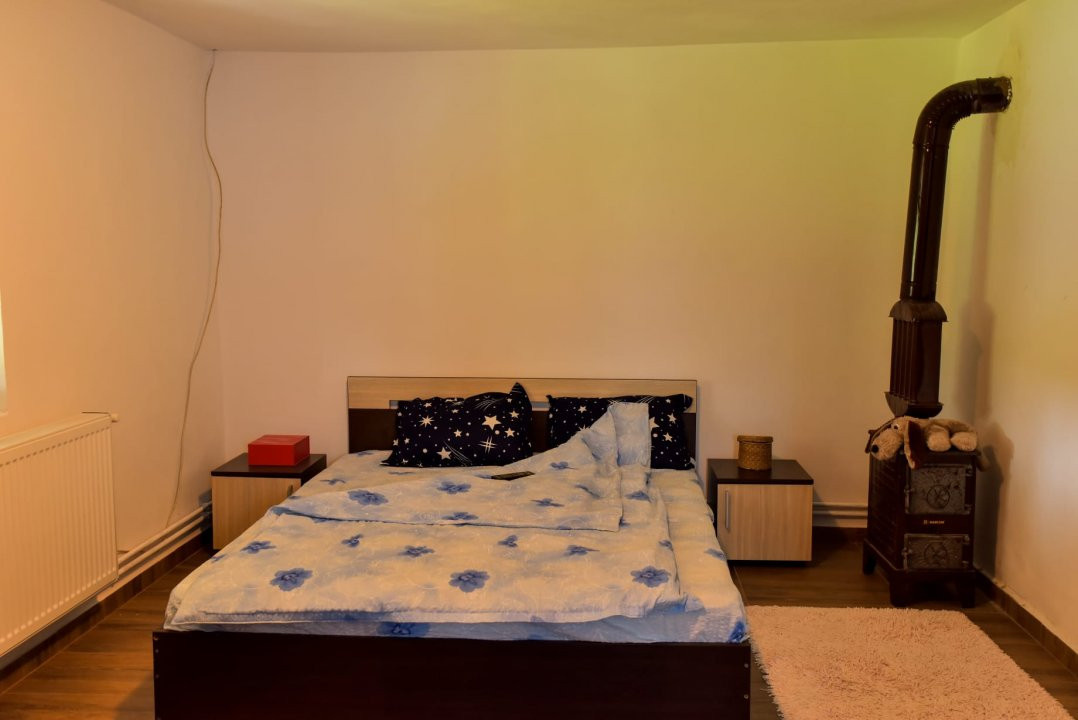 CASA 2 CAMERE, SAT POIENARI sau SCHIMB CU APARTAMENT 