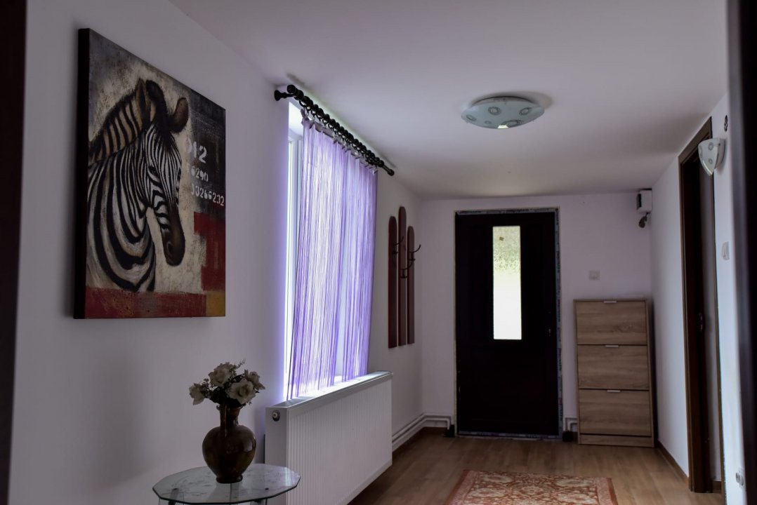 CASA 2 CAMERE, SAT POIENARI sau SCHIMB CU APARTAMENT 
