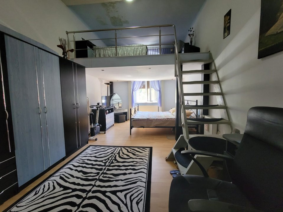De Vânzare Apartament P-ța Libertății