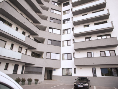 Apartament 3 camere decomandat bloc 2020 Pitesti- zona Fratii Golesti 107,5 mp!
