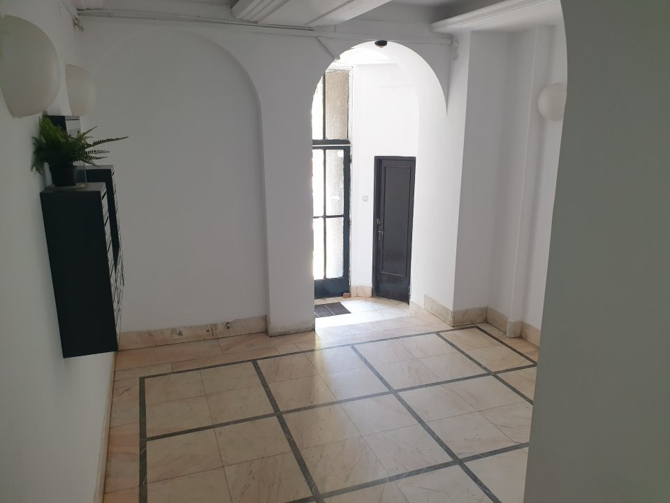 Garsoniera de inchiriat