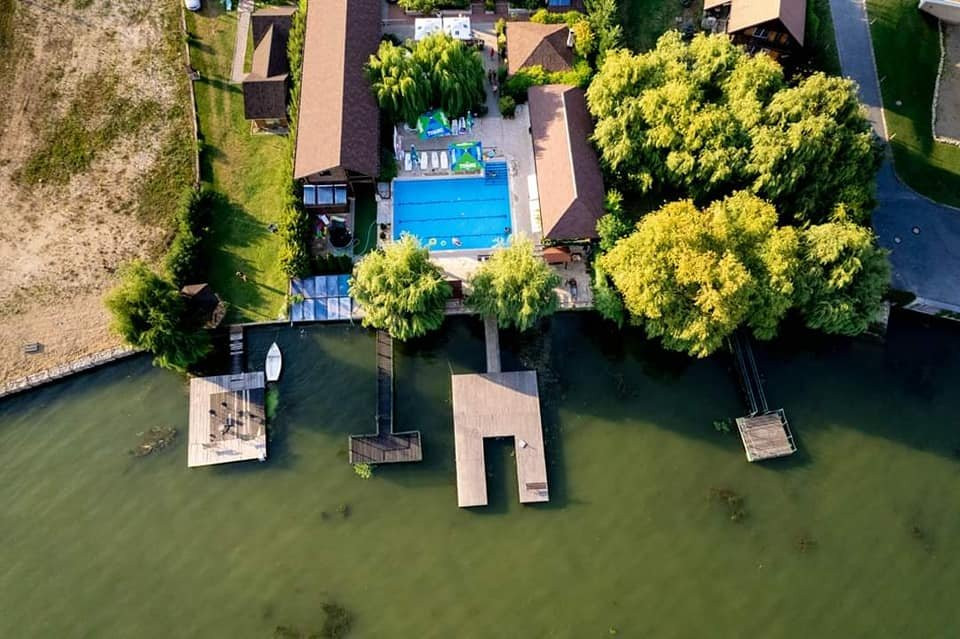 PENSIUNE MONT BLANC ESELNITA