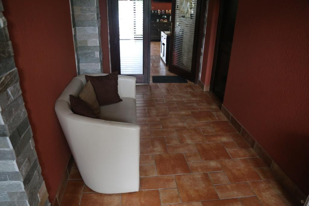 PENSIUNE MONT BLANC ESELNITA