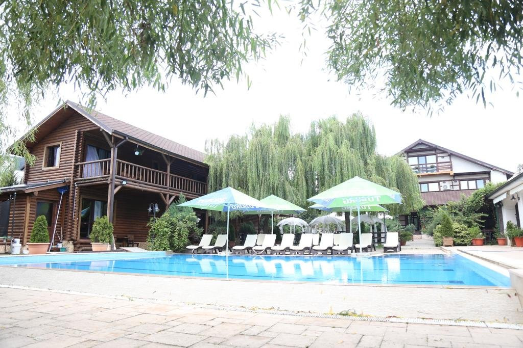 PENSIUNE MONT BLANC ESELNITA