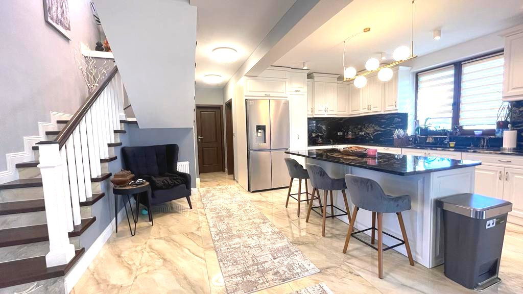 Casa exclusivista cu piscina