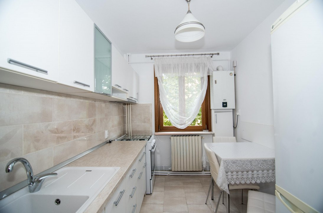 Inchiriere - Apartament 3 camere - Zona Centrala