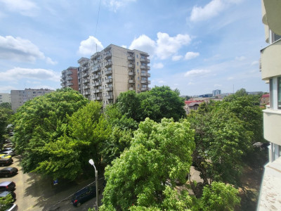 Garsoniera Tei luminoasa, decomanda și renovata