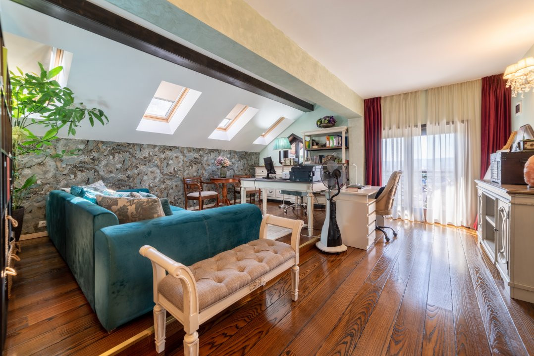 Casă exclusivistă cu vedere panoramică, piscină și grădină - Dealul Capela