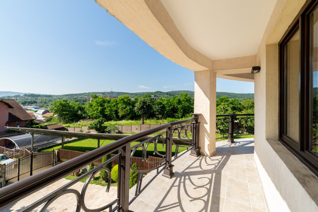 Casă exclusivistă cu vedere panoramică, piscină și grădină - Dealul Capela