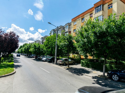 Apartament 4 camere pretabil spatiu comercial sau rezidential, str G Enescu