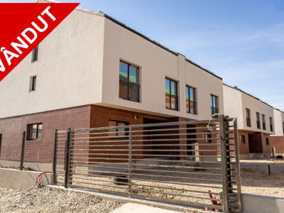 Vila Otopeni central 222mp cu gradina