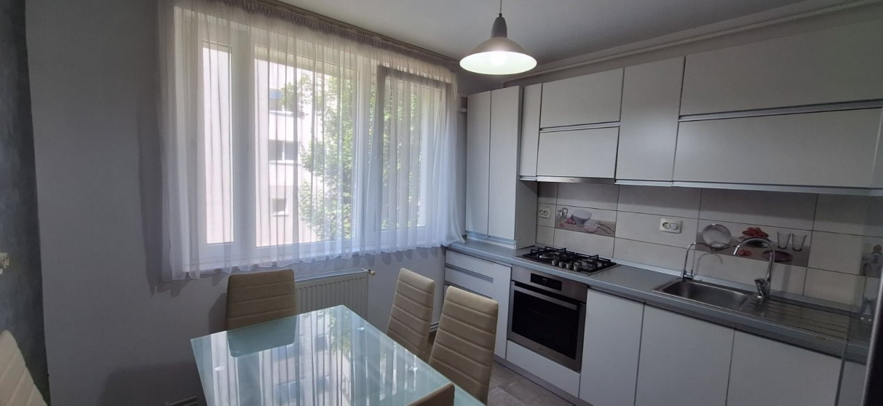 Inchiriere apartament 2 camere semicentral