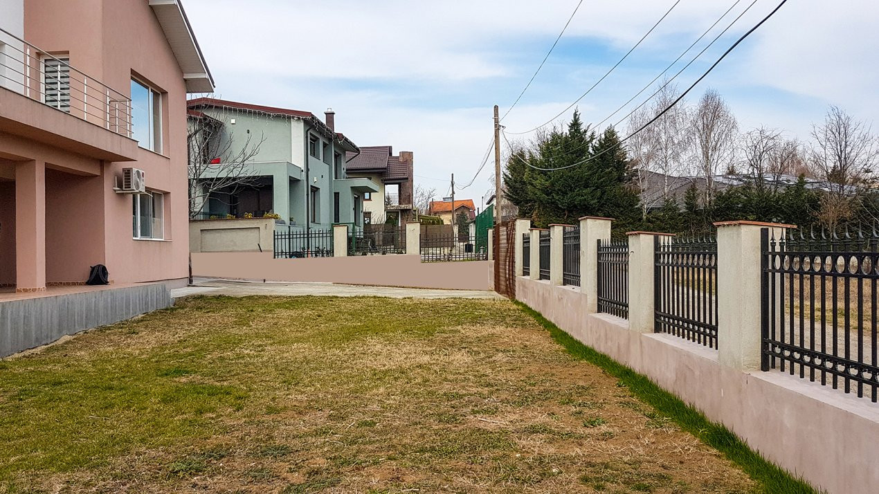 Vila moderna pe malul lacului, cu vedere panoramica