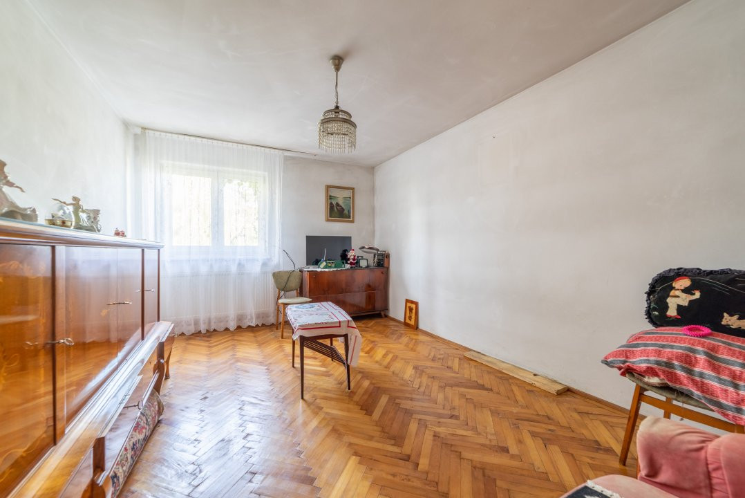 Casă P+1 cu livadă și teren generos, ideal pentru familie – Bascov DN