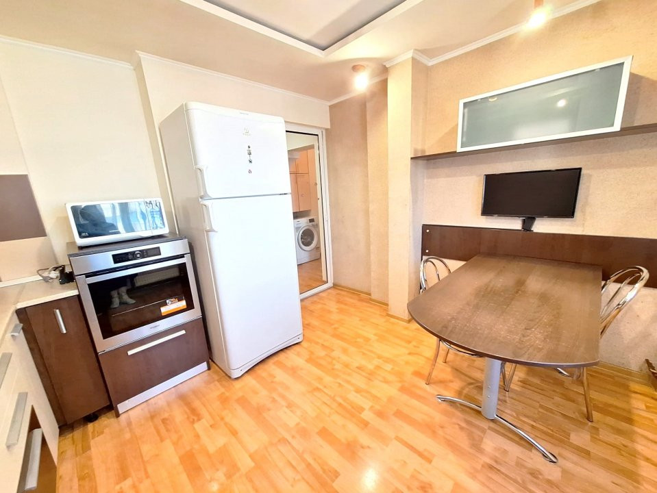 Inchiriere apartament 2 camere modern Fratii Golesti