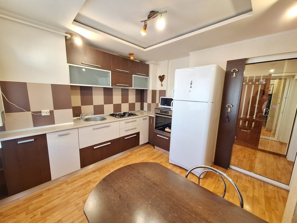 Inchiriere apartament 2 camere modern Fratii Golesti