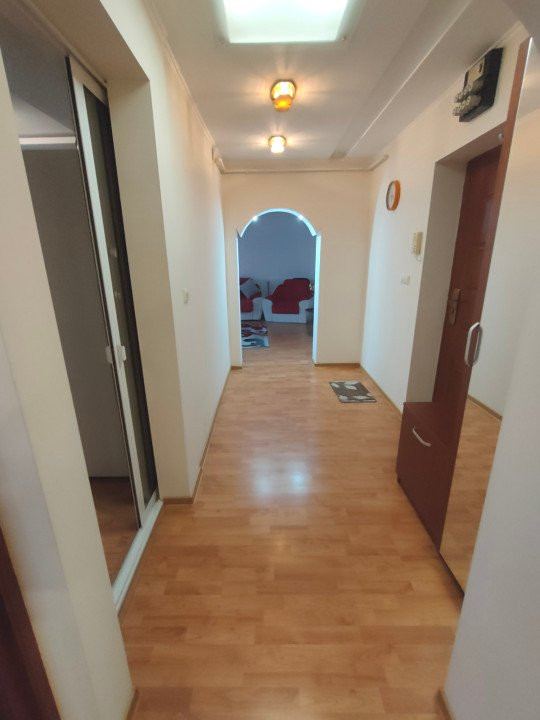 Inchiriere apartament 2 camere modern Fratii Golesti