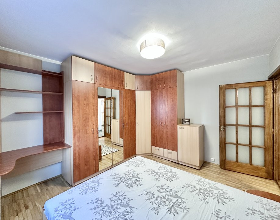 Comision 0. Inchiriere 3 camere decomandate Calea Manastur in statie