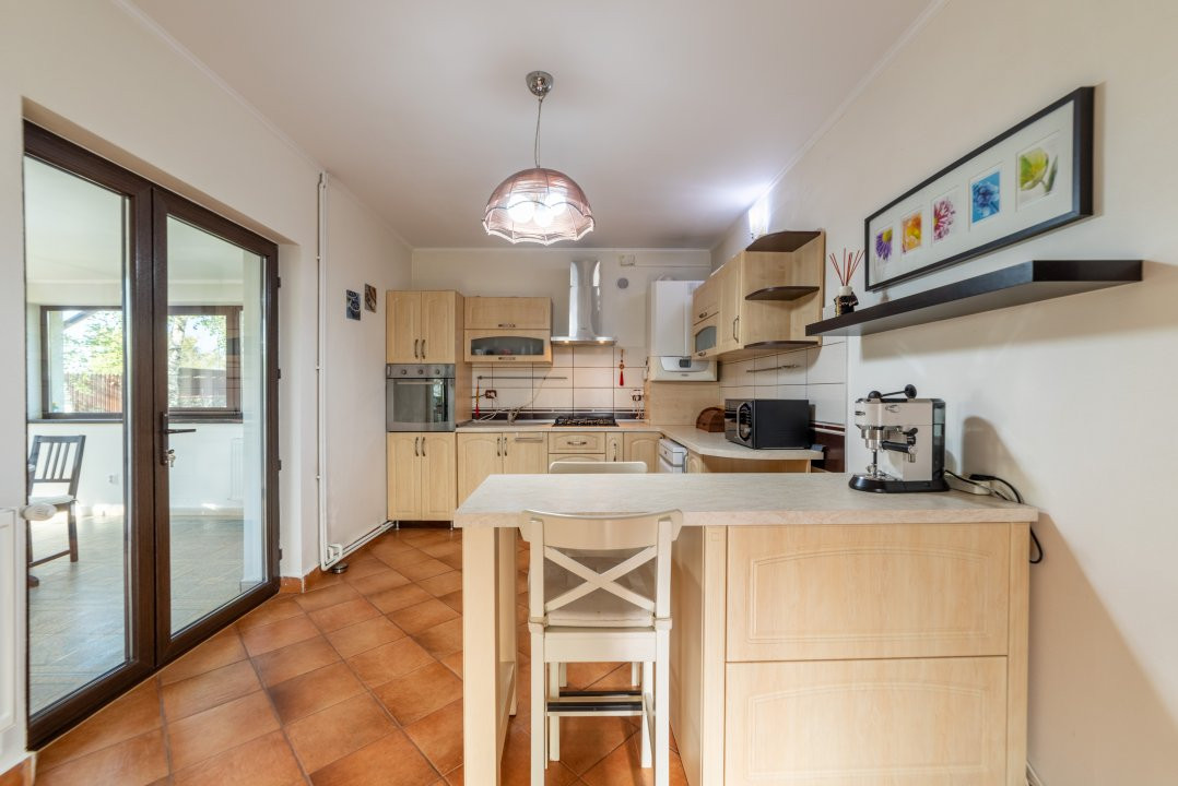 0% Comision Casa 6 camere+teren 726 mp-Calinesti-Ciocanesti-8km de Pitesti!