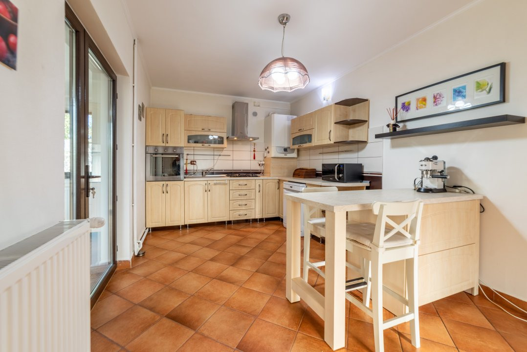 0% Comision Casa 6 camere+teren 726 mp-Calinesti-Ciocanesti-8km de Pitesti!