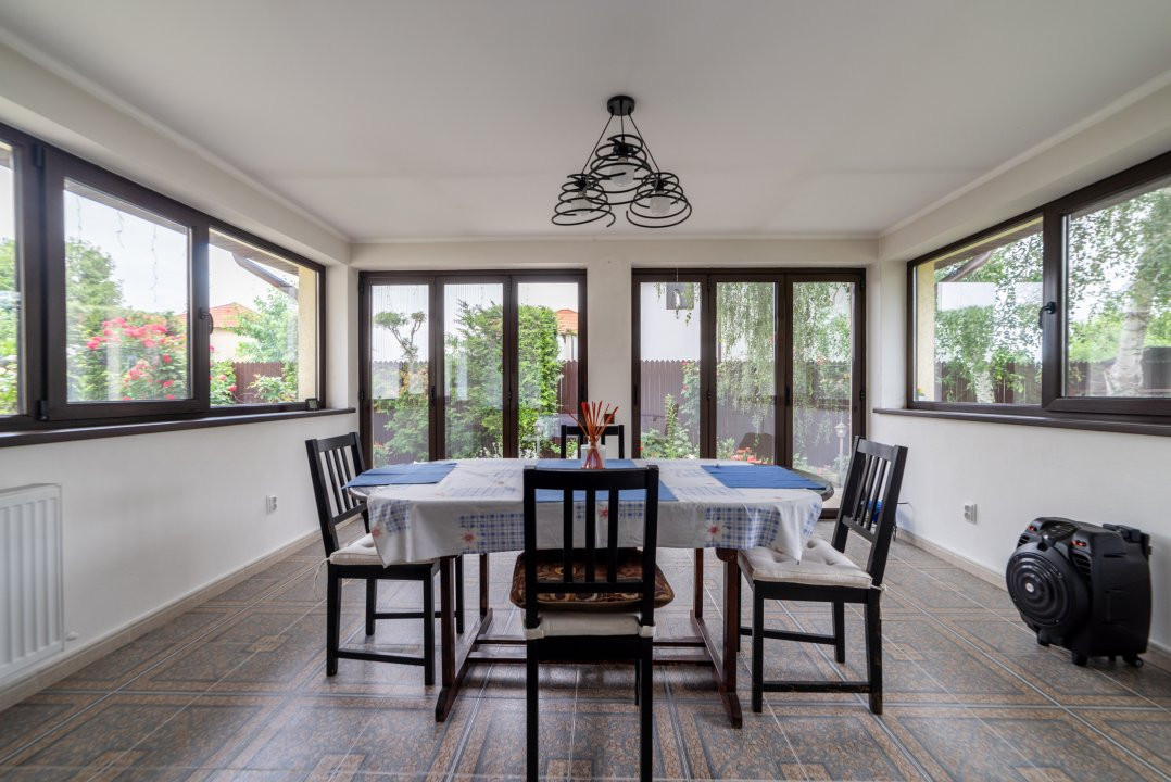 Casa 6 camere+teren 726 mp-Calinesti-Ciocanesti-8km de Pitesti!
