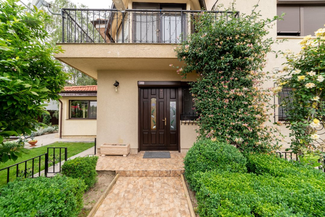 Casa 6 camere+teren 726 mp-Calinesti-Ciocanesti-8km de Pitesti!