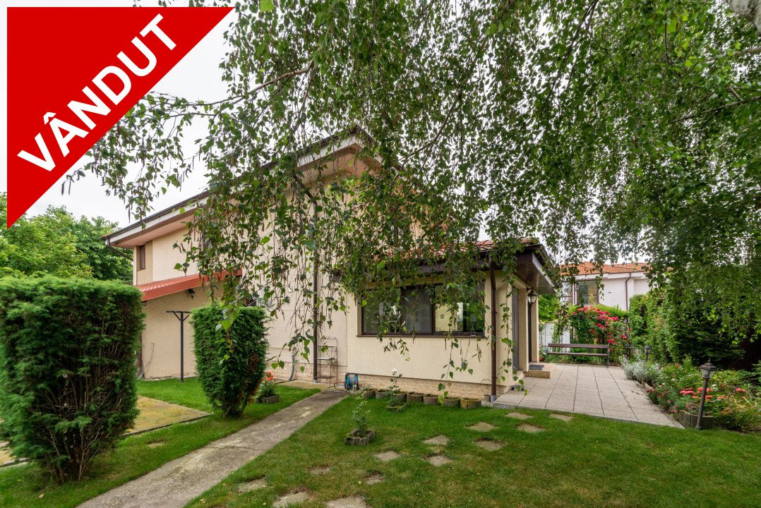 Casa 6 camere+teren 726 mp-Calinesti-Ciocanesti-8km de Pitesti!