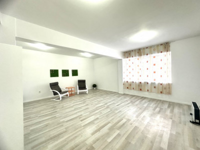 0% Comision Spatiu comercial-Central-Campulung Muscel!