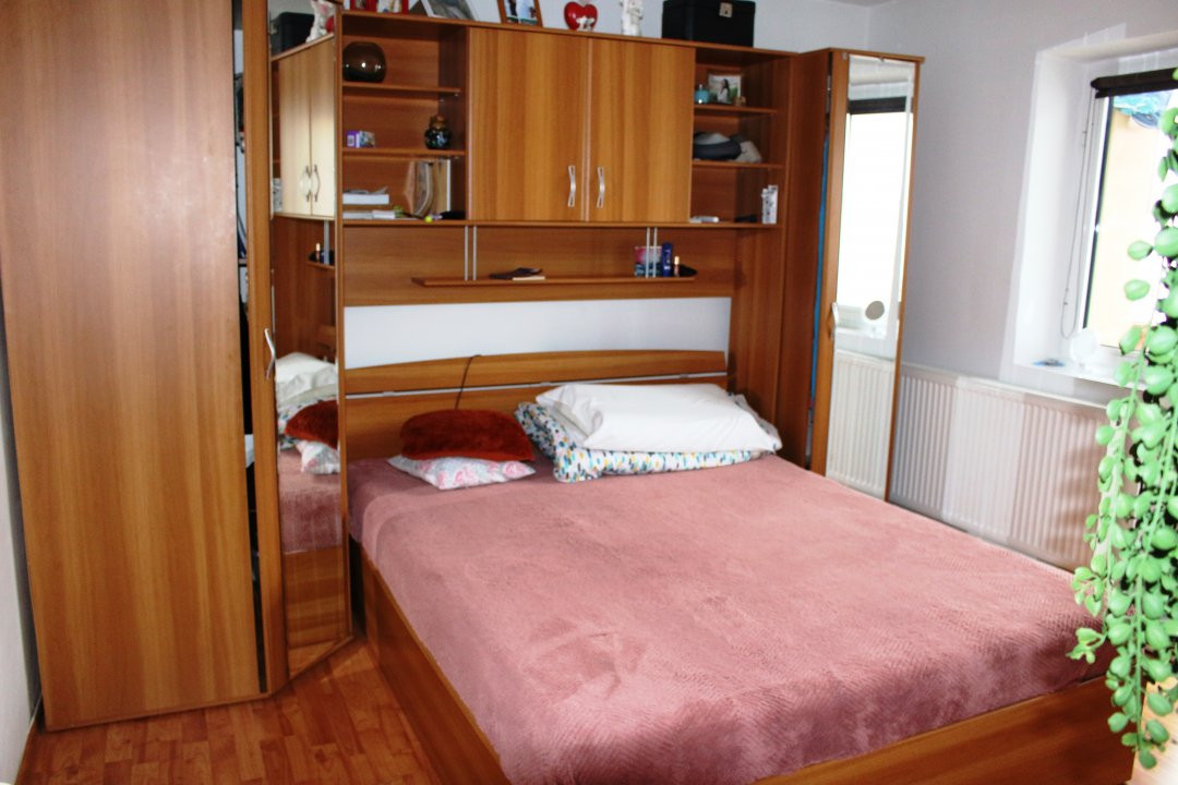 APARTAMENT DE VÂNZARE ROVINARI