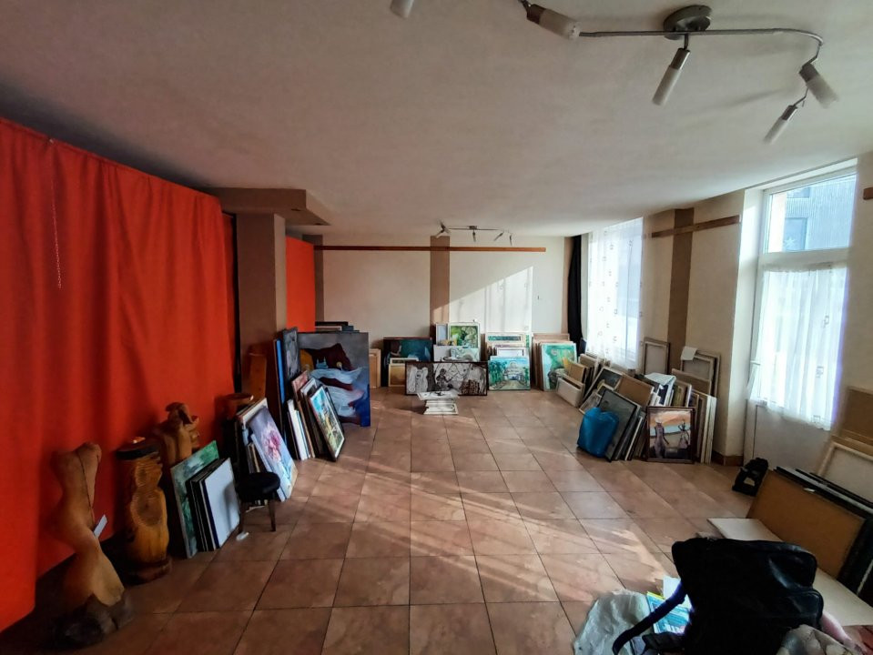 Pensiune cu 12 camere de vânzare în stațiunea Cavnic din Maramureș. Comision 0%