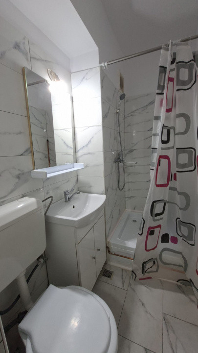 Garsoniera Cocheta de Inchiriat Craiovei centrala proprie