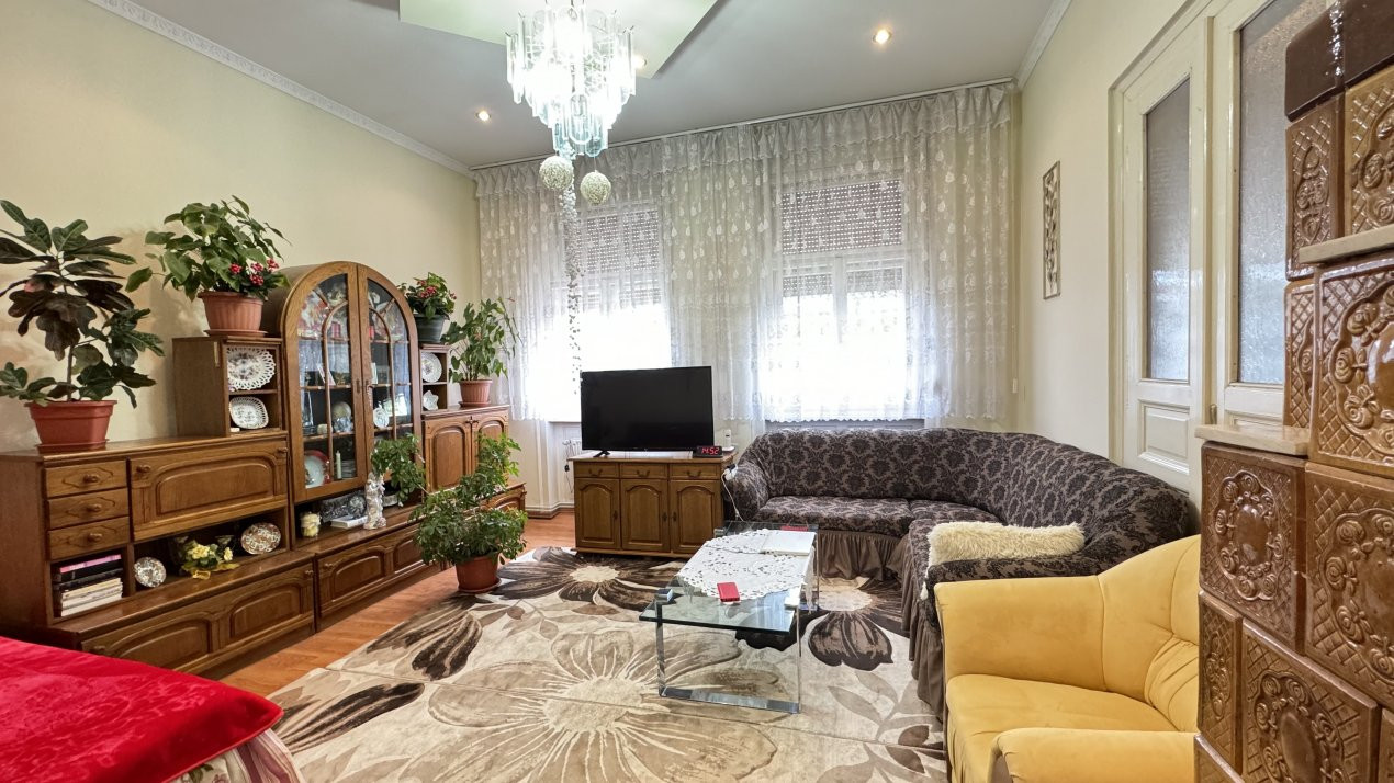 De vânzare Apartament in Casă 2 camere cu Teren 451 mp - Ecoului nr.1 - Carei
