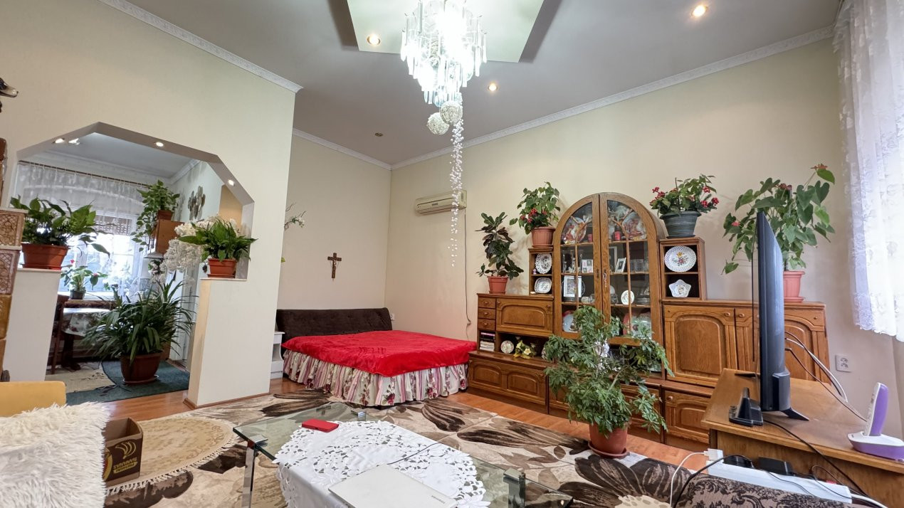 De vânzare Apartament in Casă 2 camere cu Teren 451 mp - Ecoului nr.1 - Carei