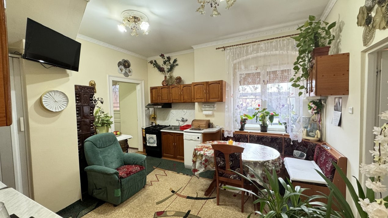 De vânzare Apartament in Casă 2 camere cu Teren 451 mp - Ecoului nr.1 - Carei
