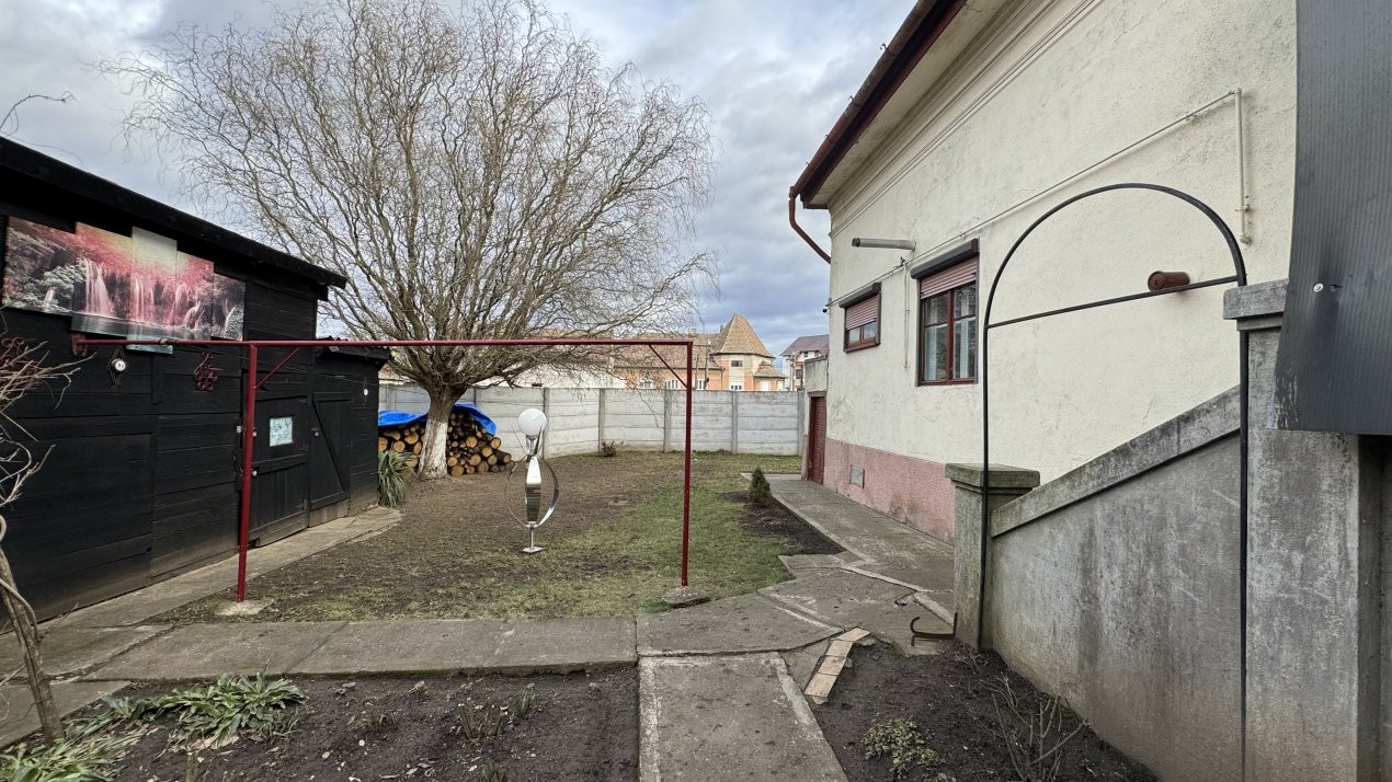 De vânzare Apartament in Casă 2 camere cu Teren 451 mp - Ecoului nr.1 - Carei