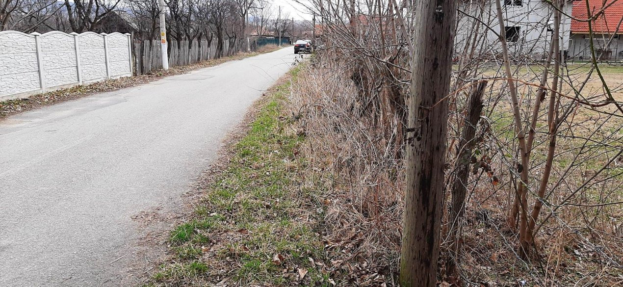 TEREN INTRAVILAN POLOVRAGI - STRADA IZVOARELE