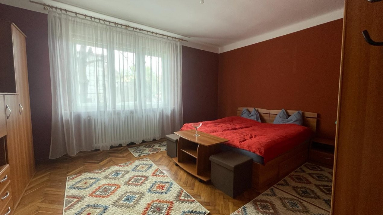 De Vânzare apartament in  Casă in zonă Centrală 