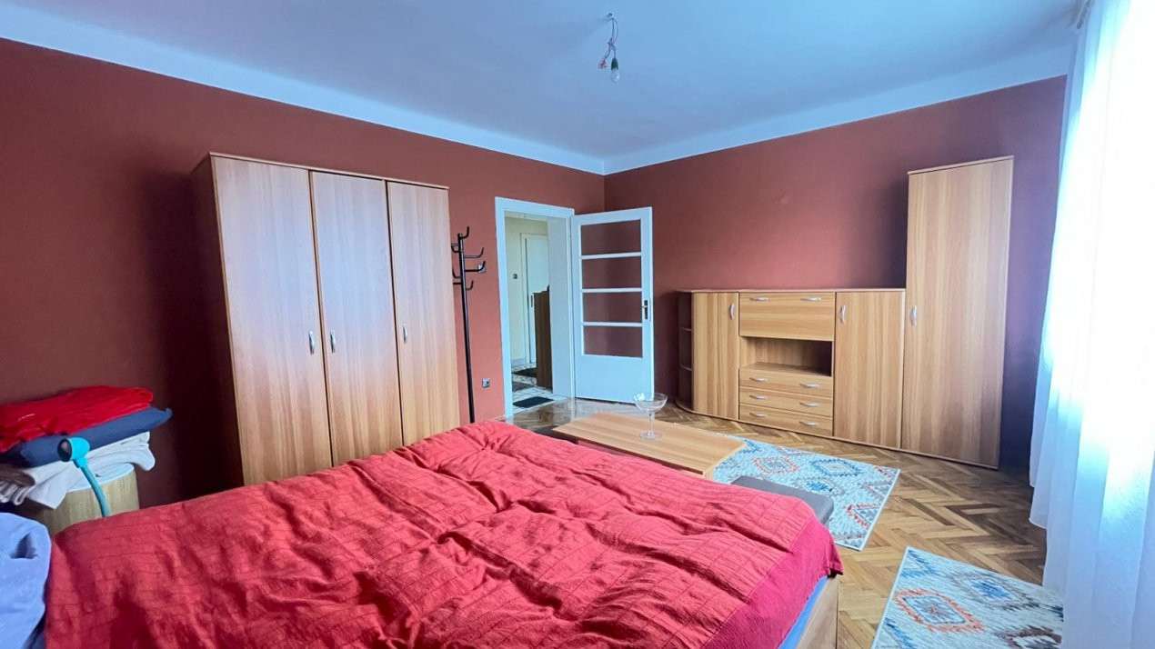 De Vânzare apartament in  Casă in zonă Centrală 