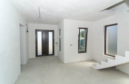 Casa la Babana la  pret de apartament cu 2 camere. Comision 0%