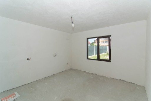 Casa la Babana la  pret de apartament cu 2 camere. Comision 0%